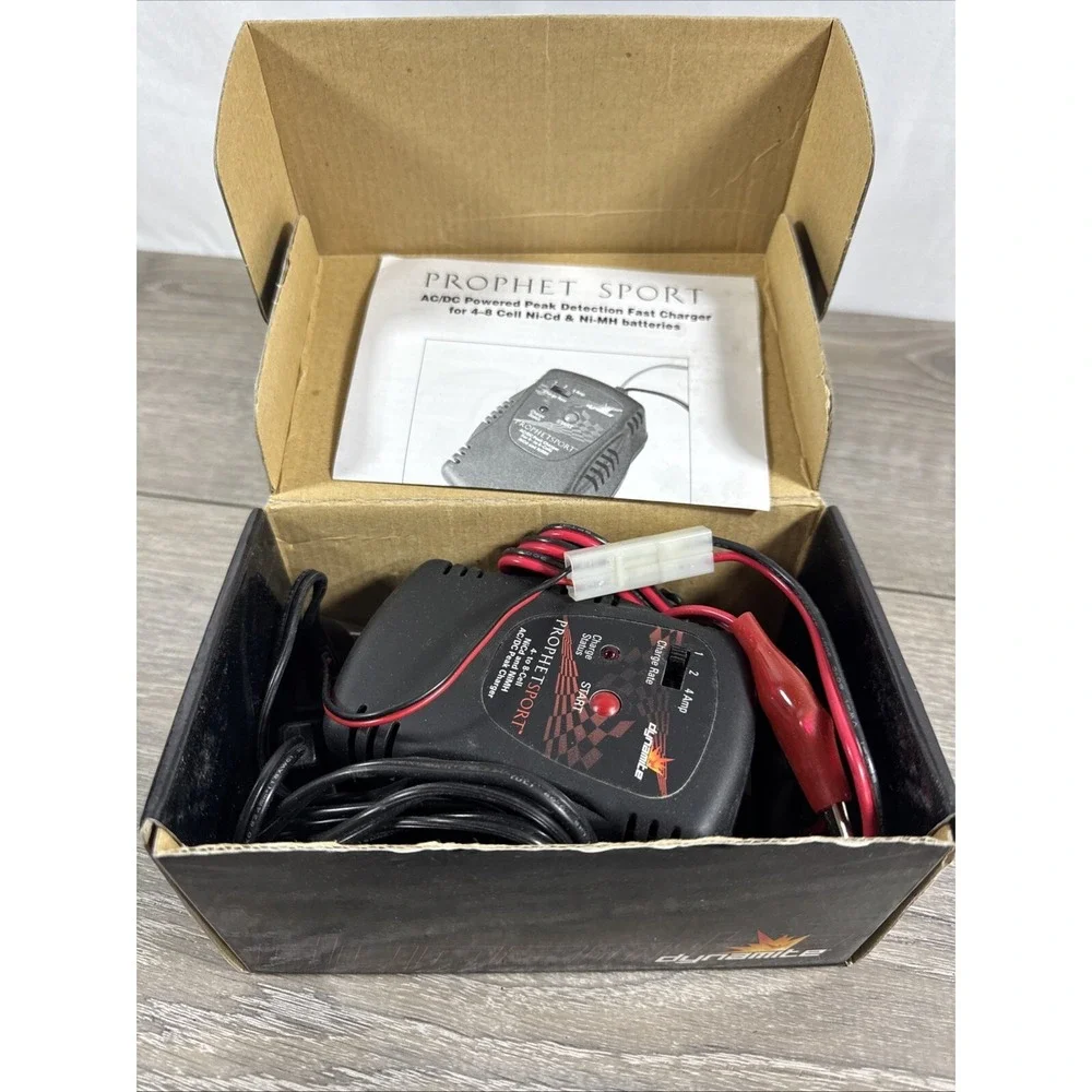 Dynamite Prophet Sport II Compact AC DC Charger Ni-Cd  Ni-MH  DYN4056